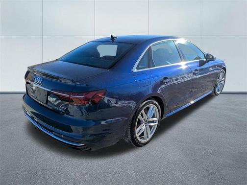 2023 Audi A4 45 S line Premium Plus