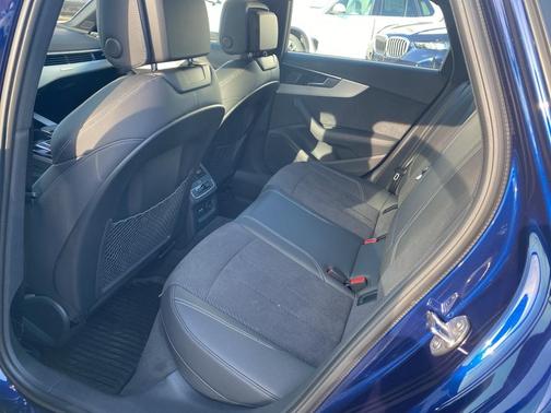 2023 Audi A4 45 S line Premium Plus