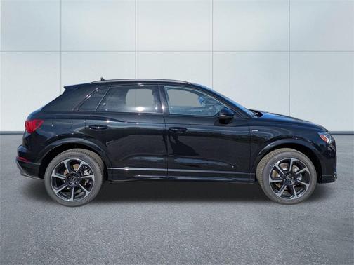 2025 Audi Q3 45 S line Premium