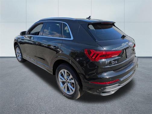 2025 Audi Q3 45 S line Premium