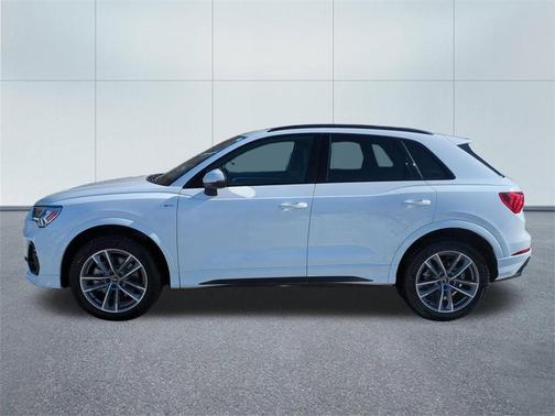 2025 Audi Q3 45 S line Premium