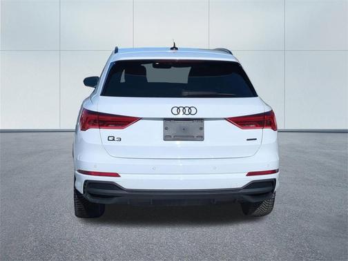 2025 Audi Q3 45 S line Premium
