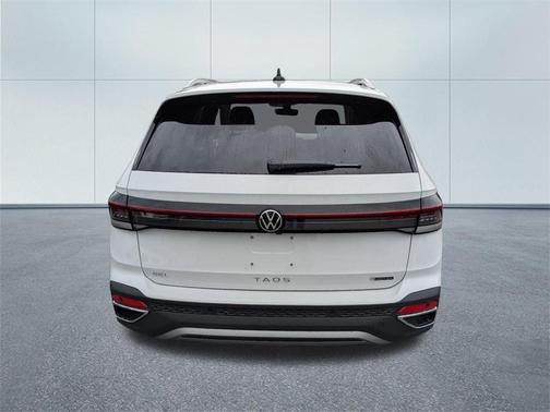 2025 Volkswagen Taos 1.5T SEL