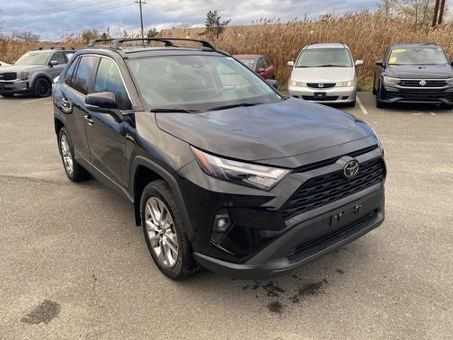 2024 Toyota RAV4 XLE Premium