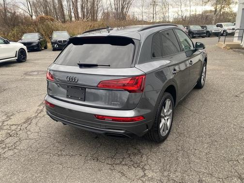 2025 Audi Q5 45 S line quattro Premium