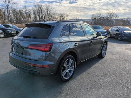 2025 Audi Q5 45 S line quattro Premium