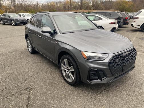 2025 Audi Q5 45 S line quattro Premium
