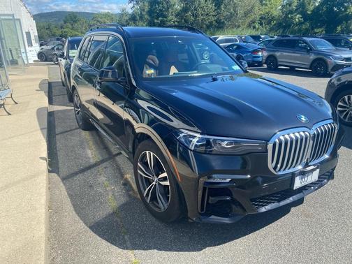 2021 BMW X7 xDrive40i