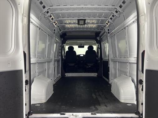2025 RAM ProMaster 2500 Tradesman
