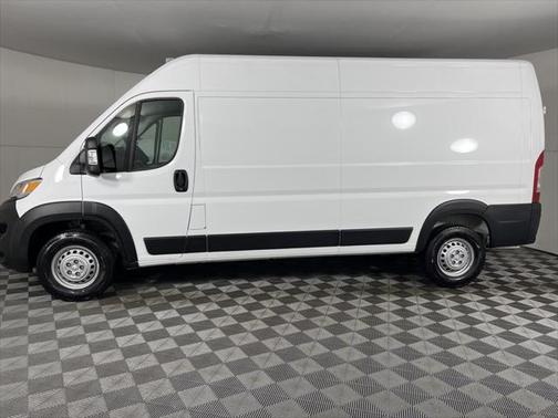 2025 RAM ProMaster 2500 Tradesman