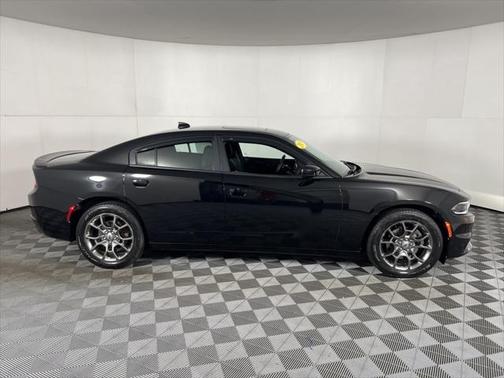 2017 Dodge Charger SXT