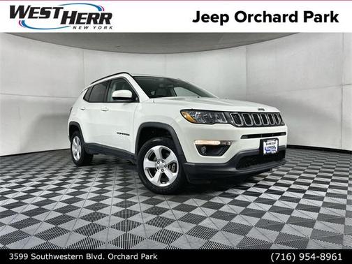 Photo 1 of 24 of 2019 Jeep Compass Latitude