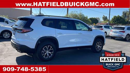 2026 GMC Acadia AWD AT4