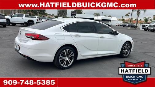 2020 Buick Regal Sportback FWD Essence