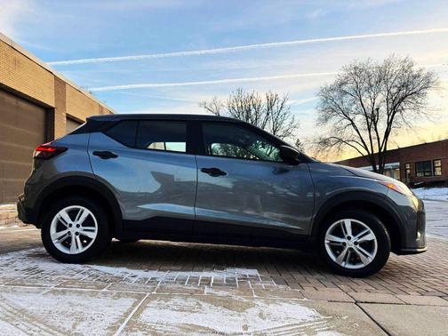 2024 Nissan Kicks S