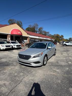 2016 Hyundai SONATA SE