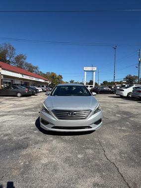 2016 Hyundai SONATA SE