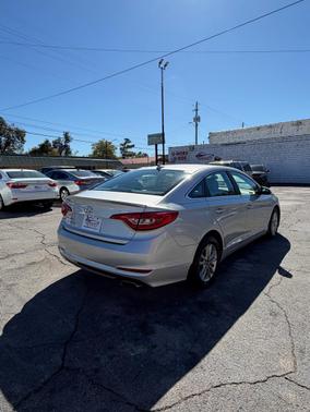 2016 Hyundai SONATA SE