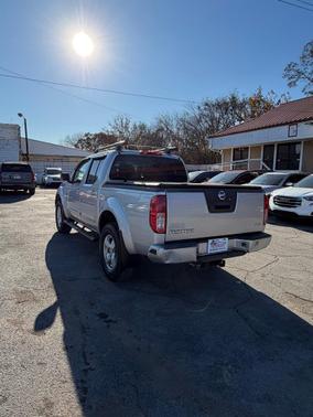 2008 Nissan Frontier LE Crew Cab