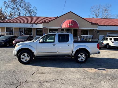 2008 Nissan Frontier LE Crew Cab