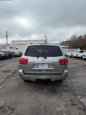 2008 Toyota Sequoia SR5