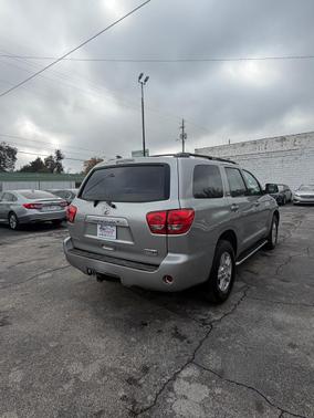 2008 Toyota Sequoia SR5