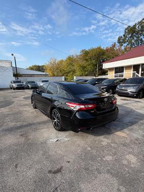 2020 Toyota Camry SE