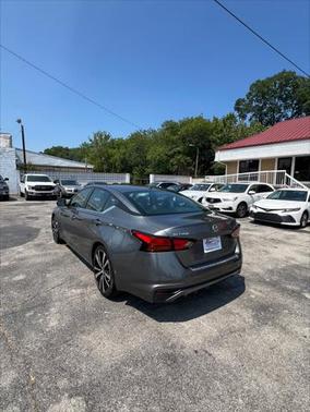 2020 Nissan Altima SR FWD