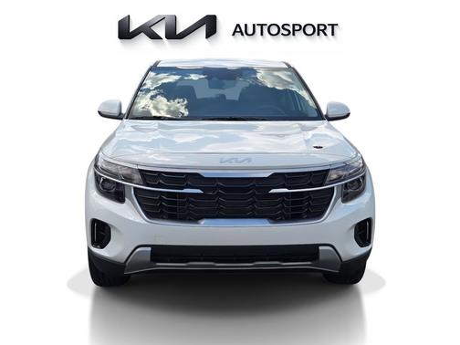 Snow White Pearl 2026 Kia Seltos LX