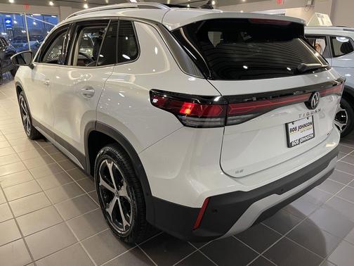 2025 Volkswagen Tiguan 2.0T SE 4MOTION