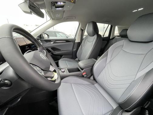 2025 Volkswagen Tiguan 2.0T SE 4MOTION