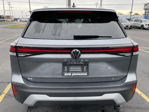 2025 Volkswagen Tiguan 2.0T SE 4MOTION