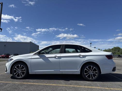 2025 Volkswagen Jetta 1.5T Sport