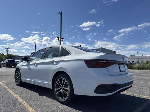 2025 Volkswagen Jetta 1.5T Sport