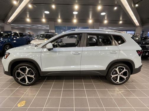 2025 Volkswagen Taos 1.5T SEL