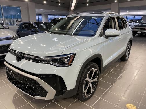 2025 Volkswagen Taos 1.5T SEL
