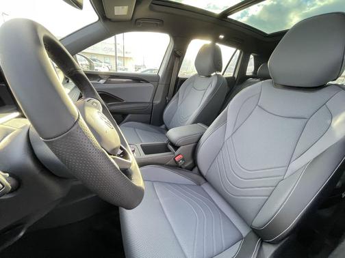 2025 Volkswagen Tiguan 2.0T SE R-Line Black 4MOTION