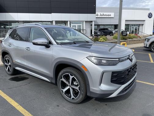 2025 Volkswagen Tiguan 2.0T SE 4MOTION