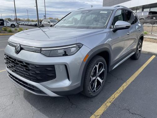 2025 Volkswagen Tiguan 2.0T SE 4MOTION