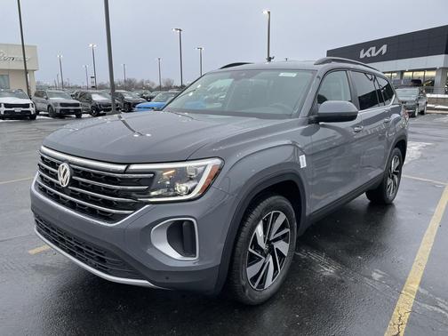 2026 Volkswagen Atlas 2.0T SE w/Technology 4MOTION