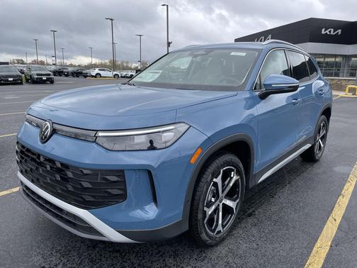 2025 Volkswagen Tiguan 2.0T SE 4MOTION