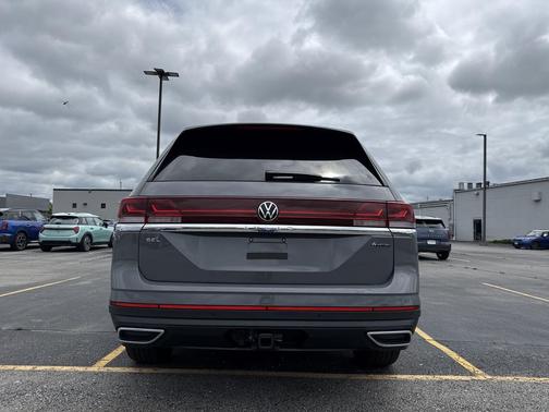 2025 Volkswagen Atlas 2.0T SEL