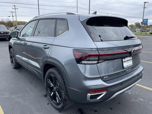 2025 Volkswagen Taos 1.5T SEL