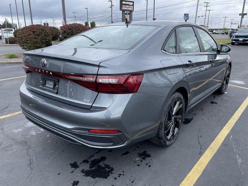 2025 Volkswagen Jetta 1.5T SE