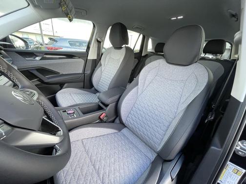 2025 Volkswagen Tiguan 2.0T S 4MOTION