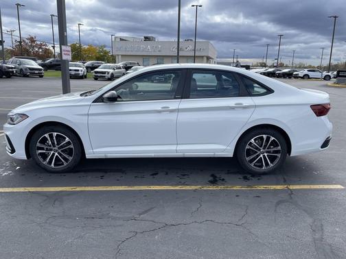 2025 Volkswagen Jetta 1.5T Sport