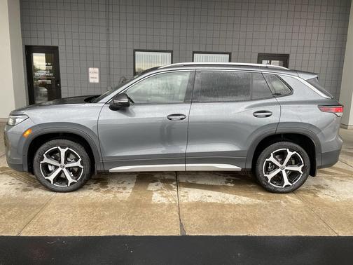 2025 Volkswagen Tiguan 2.0T SE 4MOTION