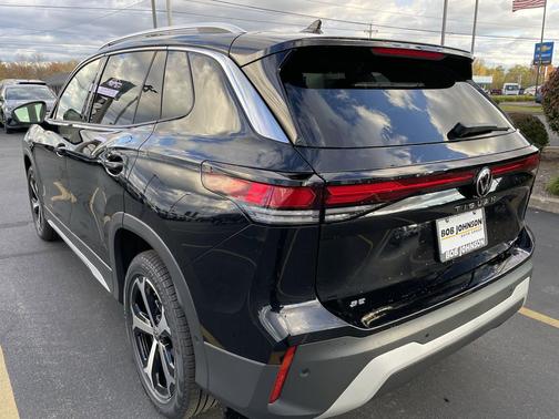 2025 Volkswagen Tiguan 2.0T SE 4MOTION