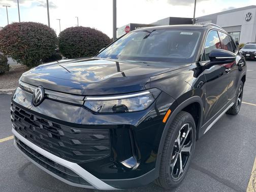 2025 Volkswagen Tiguan 2.0T SE 4MOTION