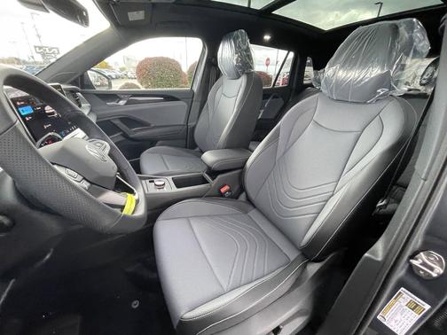 2026 Volkswagen Tiguan 2.0T SE R-Line Black 4MOTION